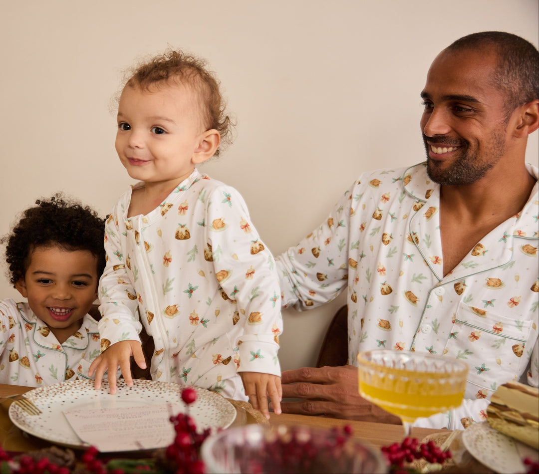 BRING ME SOME FIGGY PUDDING - Baby's One Piece Matching Pyjamas