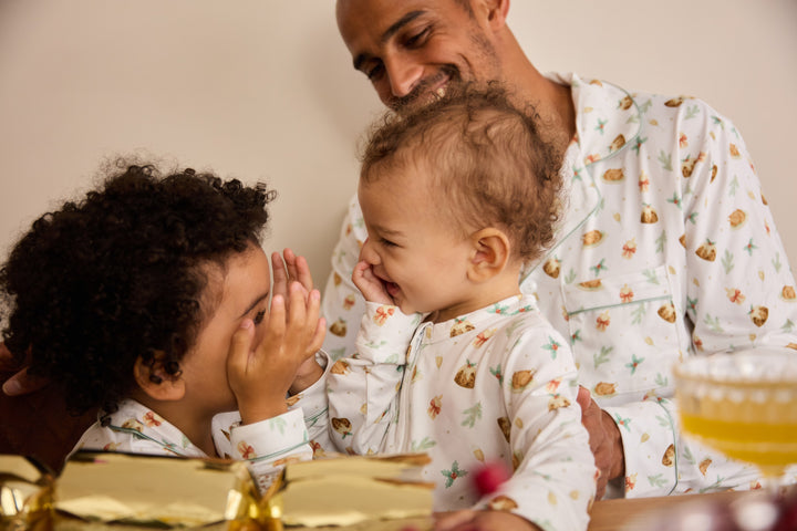 BRING ME SOME FIGGY PUDDING - Baby's One Piece Matching Pyjamas