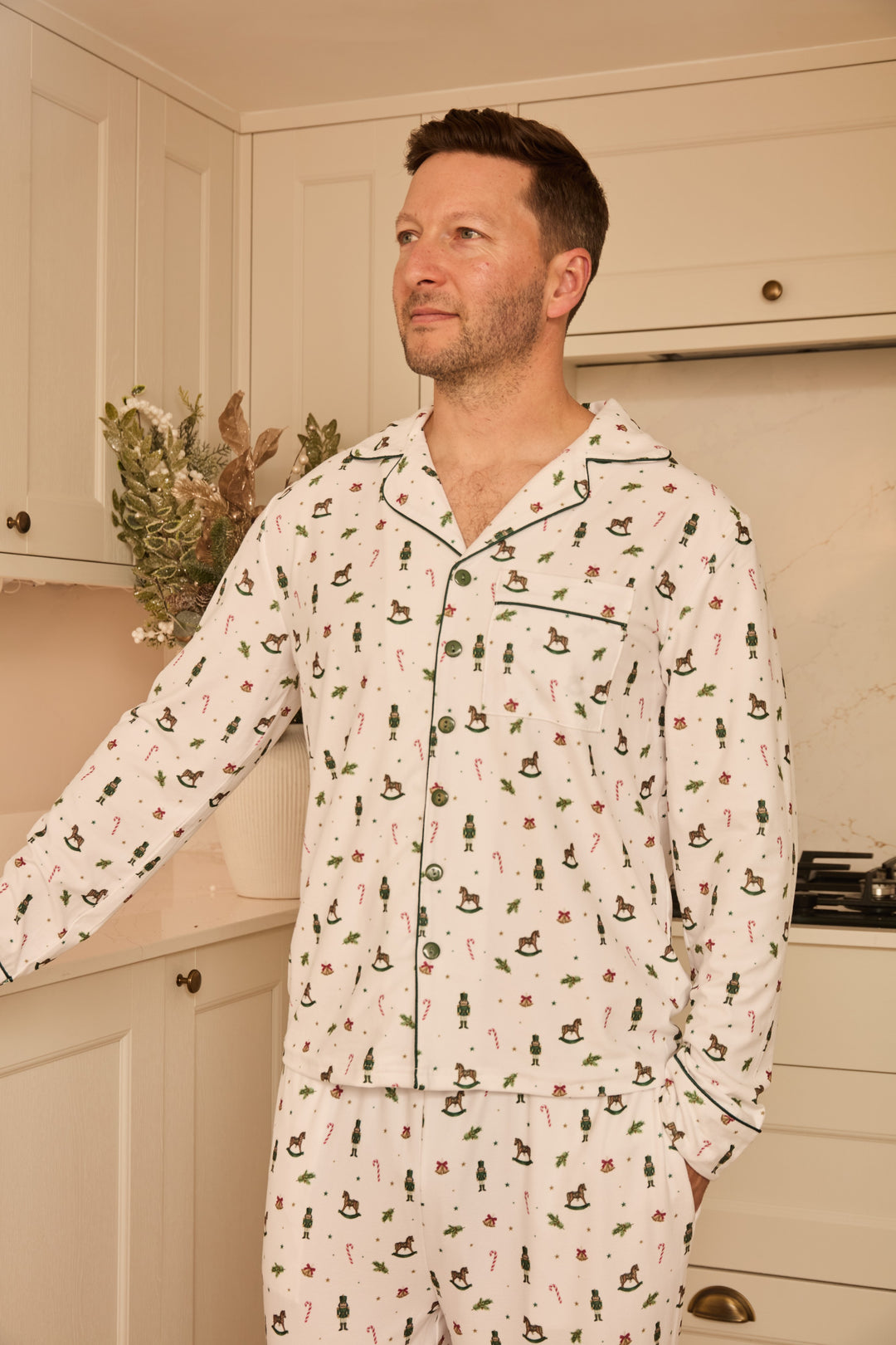 HOLIDAY MAGIC - Men's Two Piece Long Matching Pyjama Set