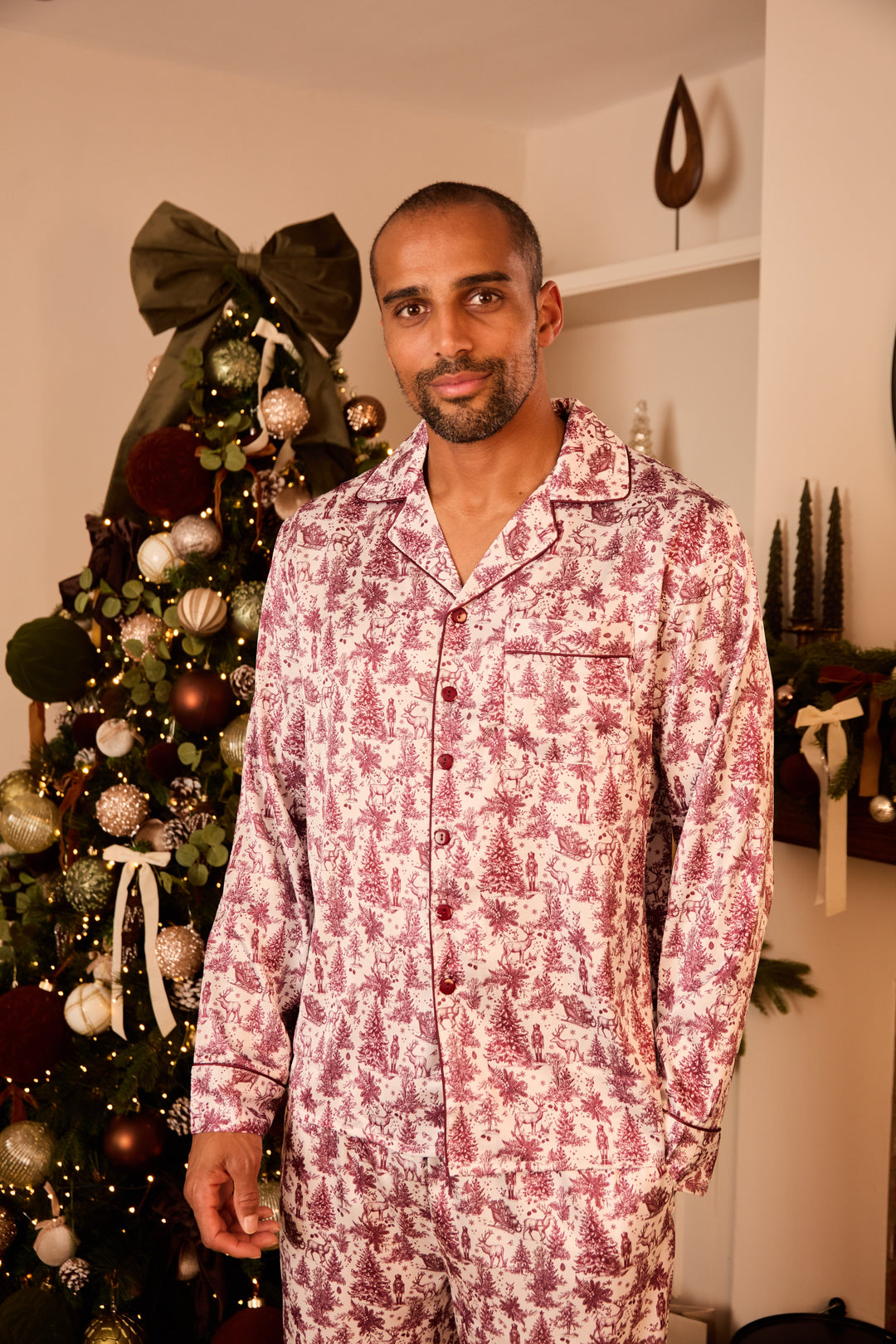 ENCHANTED TOILE - Men's Satin Two Piece Long Matching Pyjama Set
