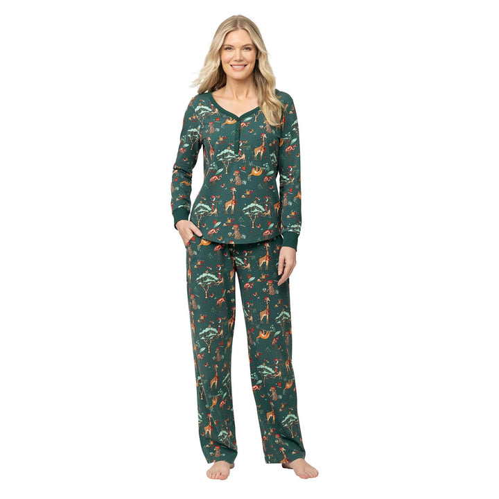 ENCHANTED ZOO - Women's Two Piece Green Matching Pyjama Set