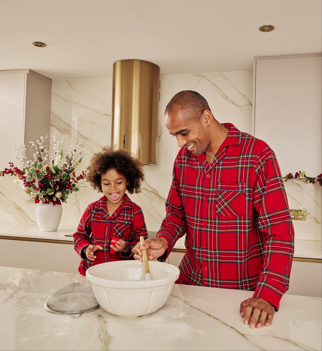 CHECK THE HALLS - Men's Two Piece Long Matching Pyjama Set